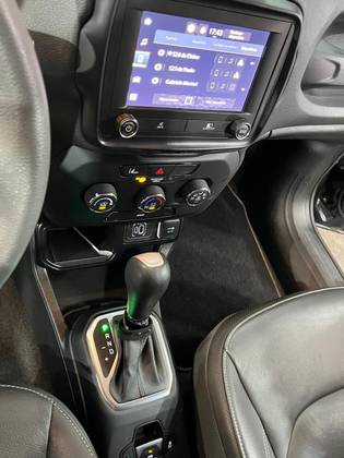 JEEP RENEGADE 1.3 T270 TURBO FLEX SPORT AT6